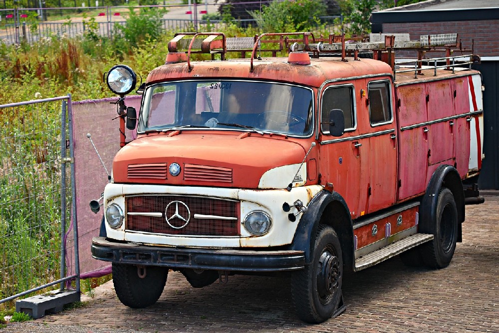 長沙拖車救援：解憂雜貨鋪，讓愛車不再“拋錨”！