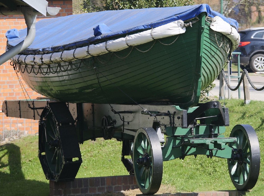 重慶拖車救援：解憂先鋒，讓愛車重歸順暢之路！